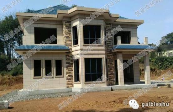 2024受歡迎的30萬以內(nèi)二層歐式自建房，客廳挑空款+平層款，造價25萬！