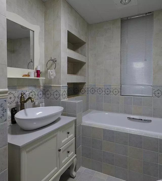 125平三室兩廳簡約風(fēng)格裝修，電視墻居然還能收納?