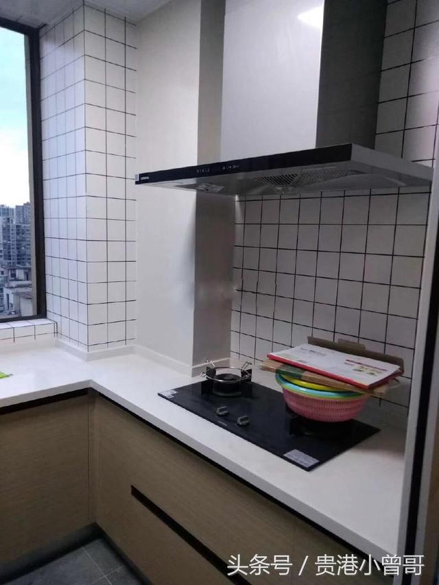 新房92㎡三房兩廳北歐風裝修，電視墻太實用。