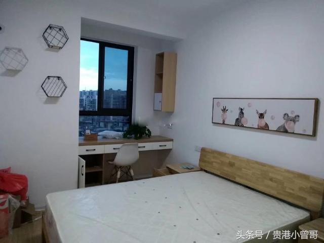 新房92㎡三房兩廳北歐風裝修，電視墻太實用。