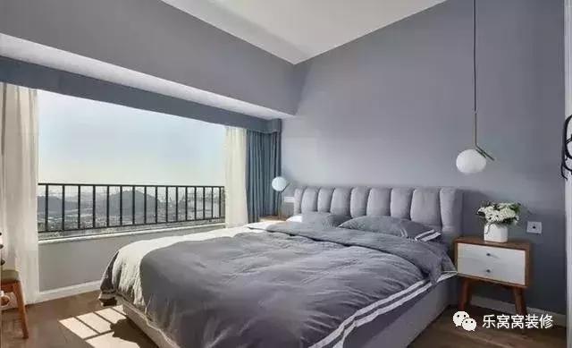 90平米三房?jī)蓮d自然簡(jiǎn)約裝修，時(shí)尚自然又清，效果很不錯(cuò)哦。