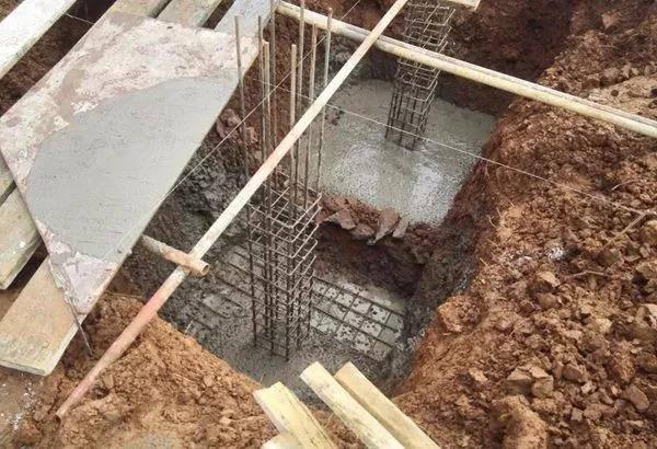 如此美觀的二層別墅設(shè)計(jì)圖，不建一棟是在太可惜了