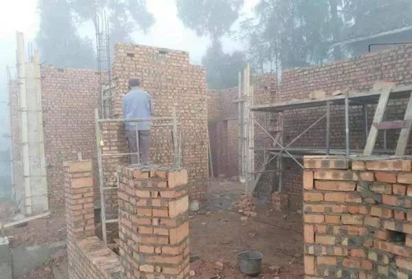 如此美觀的二層別墅設(shè)計(jì)圖，不建一棟是在太可惜了