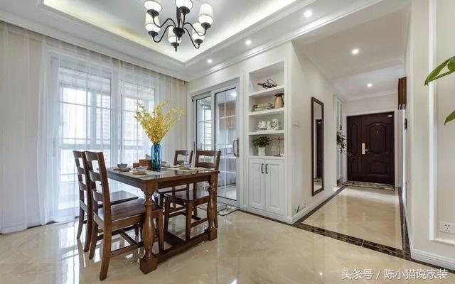 131㎡三居室簡美風(fēng)格裝修，溫馨舒適，裝修帶家具僅僅花35萬，自己家人都是越看越值，你們怎么看？