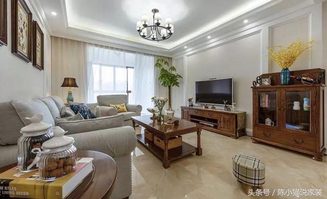 131㎡三居室簡美風(fēng)格裝修，溫馨舒適，裝修帶家具僅僅花35萬，自己家人都是越看越值，你們怎么看？