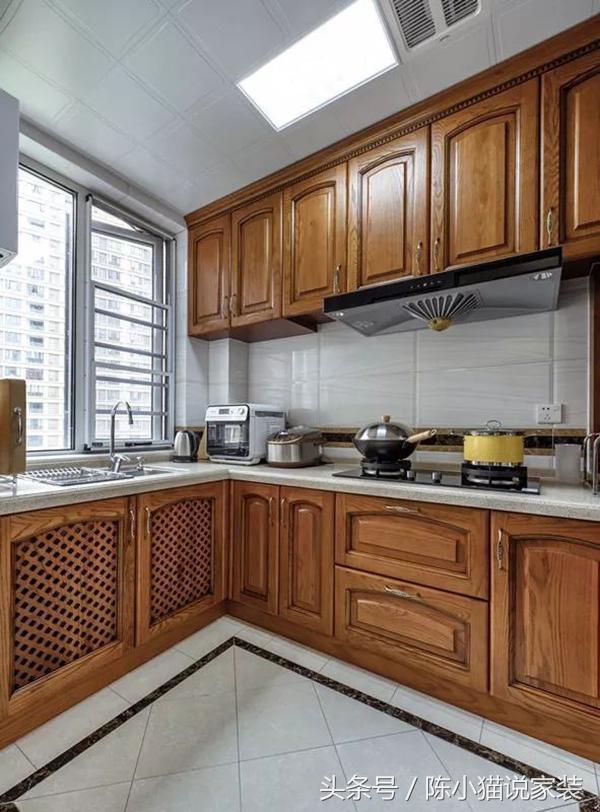 131㎡三居室簡美風(fēng)格裝修，溫馨舒適，裝修帶家具僅僅花35萬，自己家人都是越看越值，你們怎么看？