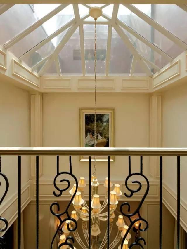 268平古典歐式風(fēng)裝修范例，氣質(zhì)沉穩(wěn)高貴，華麗、高雅。