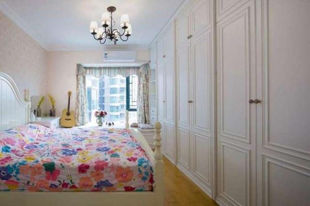 100平的新房老婆花19萬裝修，特別喜歡餐廳的卡座，美觀實用