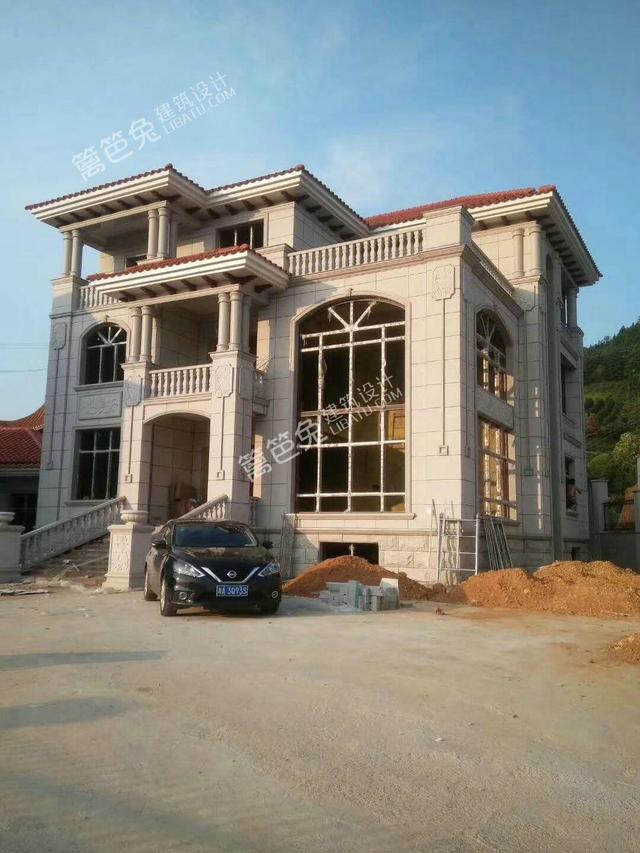 歐式豪華別墅設(shè)計(jì)圖，外觀獨(dú)特，造價(jià)低廉！