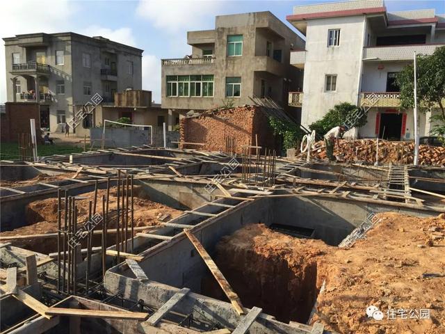 在國(guó)外定居不如回家蓋別墅，自建房您的理想首選