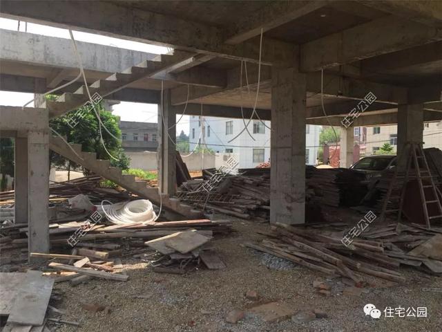 在國(guó)外定居不如回家蓋別墅，自建房您的理想首選