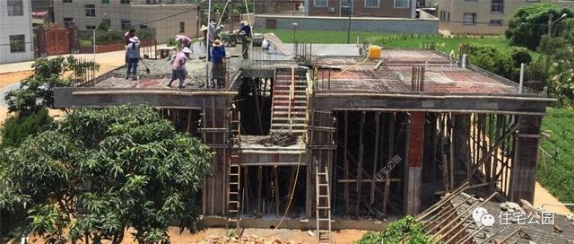 在國(guó)外定居不如回家蓋別墅，自建房您的理想首選