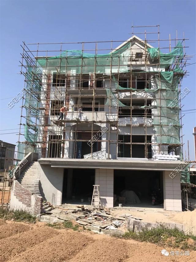 在國(guó)外定居不如回家蓋別墅，自建房您的理想首選