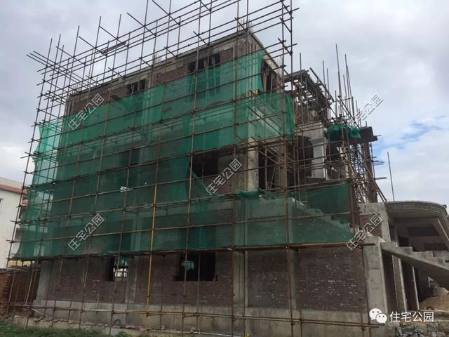 在國(guó)外定居不如回家蓋別墅，自建房您的理想首選