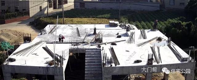 在國(guó)外定居不如回家蓋別墅，自建房您的理想首選