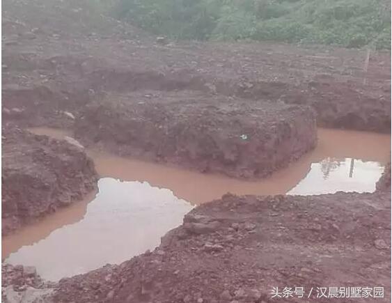 別墅設(shè)計圖，地基花了幾十萬，建好后讓大家羨慕不已！