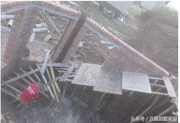 別墅設(shè)計圖，地基花了幾十萬，建好后讓大家羨慕不已！