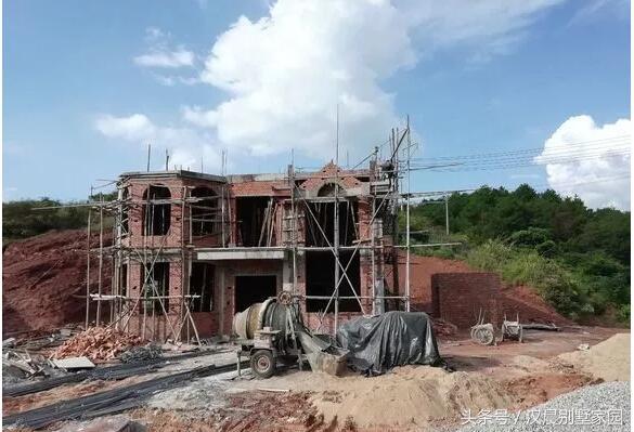 別墅設(shè)計圖，地基花了幾十萬，建好后讓大家羨慕不已！