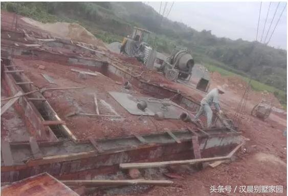 別墅設(shè)計圖，地基花了幾十萬，建好后讓大家羨慕不已！