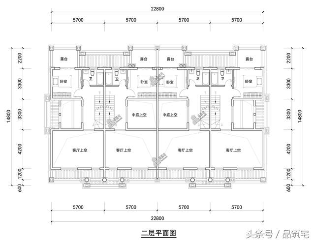 四聯(lián)排法式別墅設(shè)計(jì)圖，花園+庭院，整體造型大氣恢弘