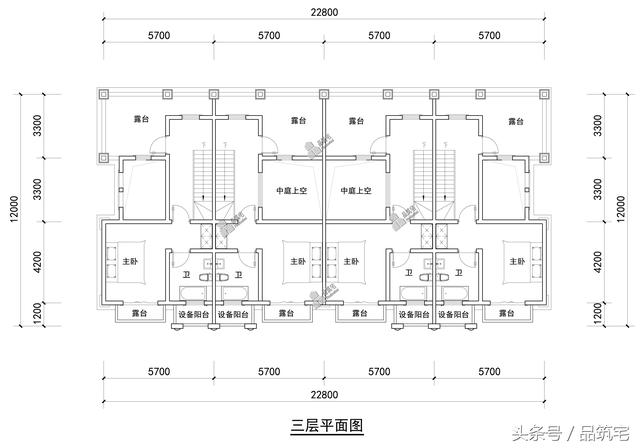 四聯(lián)排法式別墅設(shè)計(jì)圖，花園+庭院，整體造型大氣恢弘