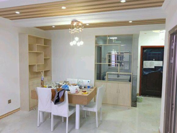 97平簡(jiǎn)單簡(jiǎn)約風(fēng)格裝修完工，一共花費(fèi)了6.6萬(wàn)，效果很棒！