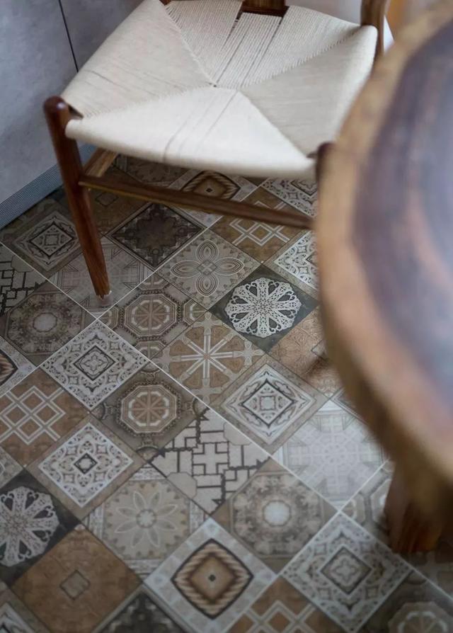 76平米簡(jiǎn)約北歐風(fēng)裝修，客廳沙發(fā)背景墻簡(jiǎn)單又好看！