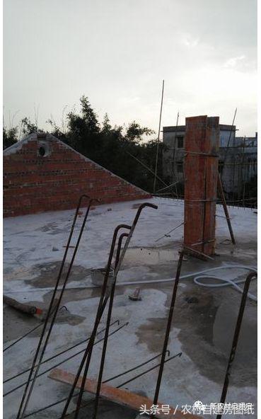 農村二層別墅自建房，簡單實用，只要10萬就能建成，很適合農村自建！