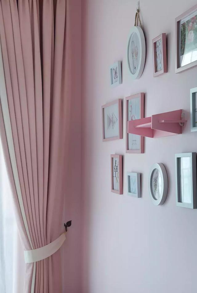 117平現(xiàn)代簡約風(fēng)格裝修案例，簡單大方，尤其是臥室粉色調(diào)的裝修，看著就美醉了！