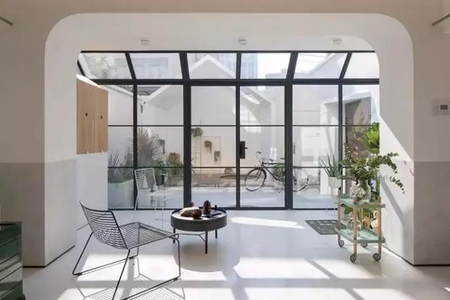 簡(jiǎn)約現(xiàn)代別墅設(shè)計(jì)圖——小戶型設(shè)計(jì)舒適實(shí)用