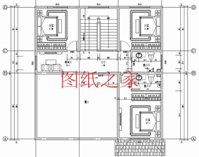 多臥室的三層別墅設(shè)計(jì)圖，挑空設(shè)計(jì)，給您溫馨舒適的享受!