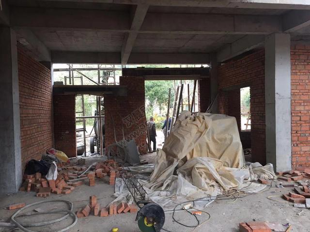 分享一棟雙拼別墅設(shè)計(jì)圖，村里的地標(biāo)建筑。