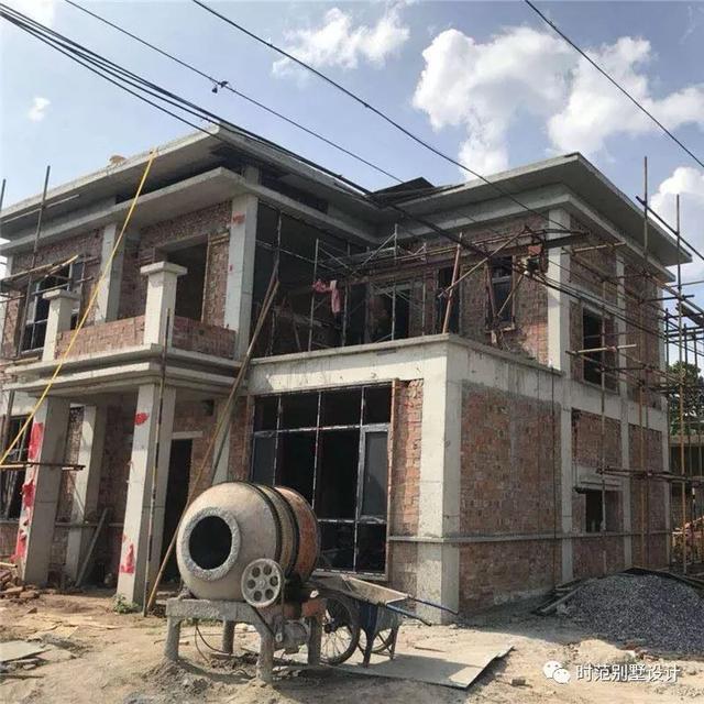 小戶(hù)型二層歐式別墅設(shè)計(jì)圖，10x11米帶堂屋6室2廳，還有實(shí)景哦！