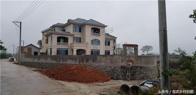 40萬三層小別墅設計圖，抗震易施工，打造您完美的家。