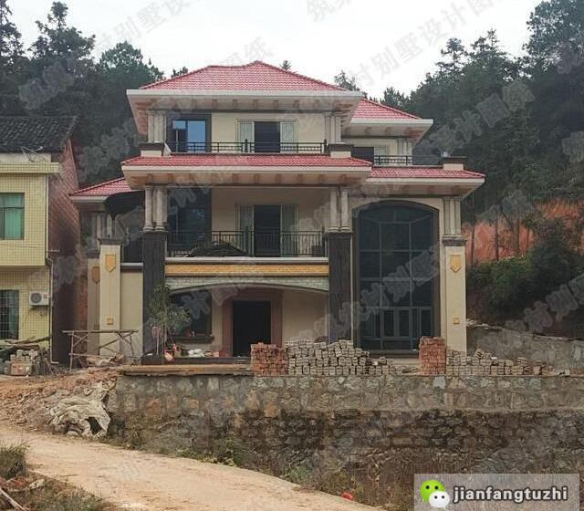 4款三層農(nóng)村住宅設計圖，帶豪華臥室套房+車庫+挑空客廳，想要的應有盡有