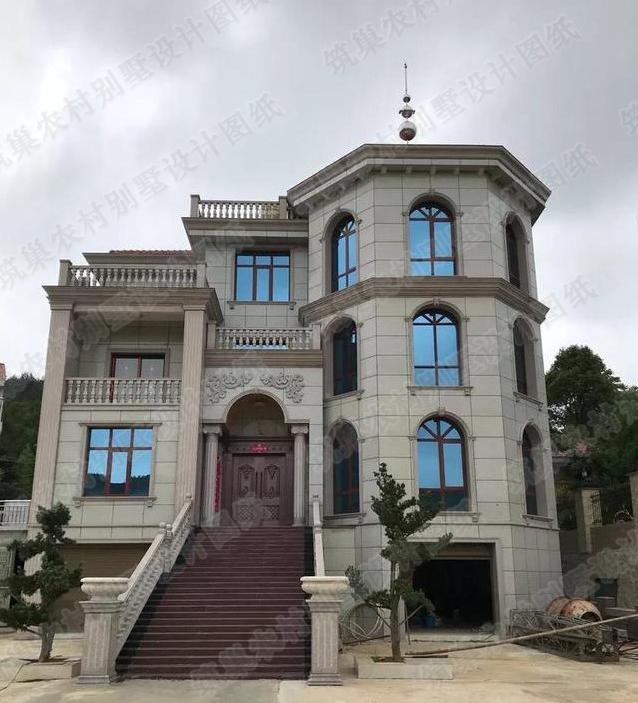 4款三層農(nóng)村住宅設計圖，帶豪華臥室套房+車庫+挑空客廳，想要的應有盡有