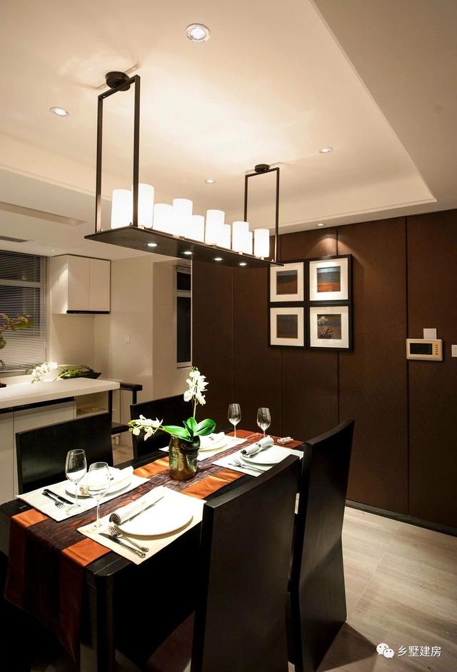 這款農(nóng)村別墅設(shè)計圖，一屋兩戶，兩兄弟可以一起住