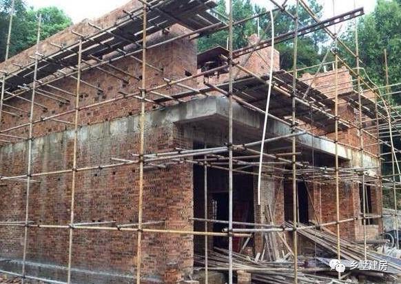 為你介紹幾套新式的實用型的農(nóng)村別墅設(shè)計圖紙