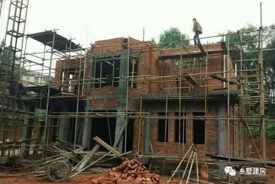 13.2×10.8米農(nóng)村三層別墅設(shè)計(jì)圖，獨(dú)院式現(xiàn)代風(fēng)，空氣清新，多美好的生活！