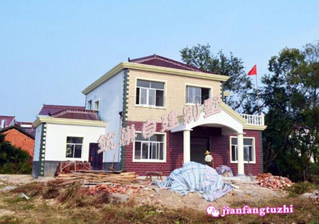 占地100平方米經(jīng)典二層別墅設(shè)計圖，帶露臺，經(jīng)濟(jì)實(shí)用，而且也是住起來最舒服，造價20萬！