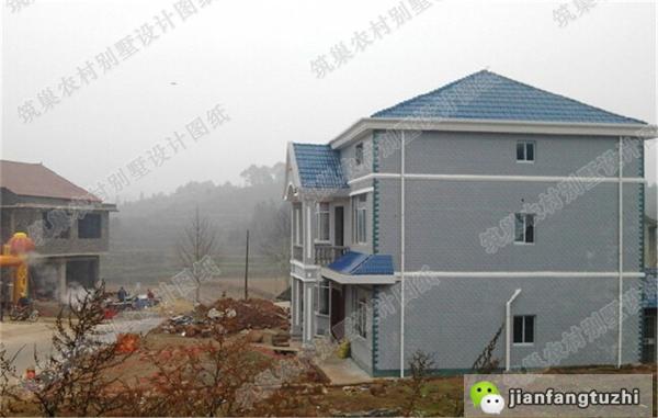 占地130平農(nóng)村三層小洋樓，簡約大氣，帶多個臥室套房，功能齊全，居住舒適。