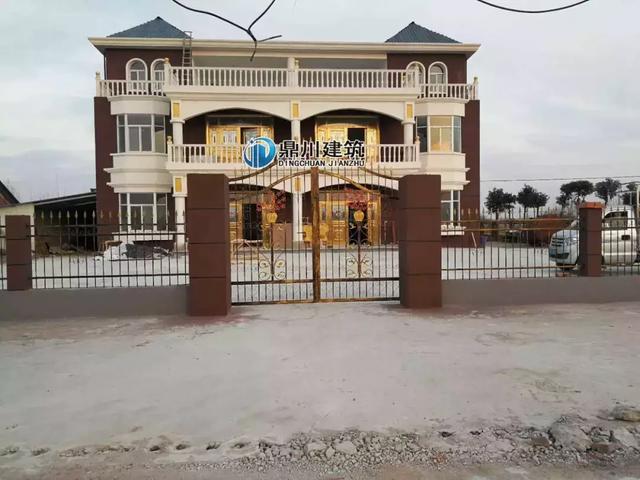 8套雙拼別墅設(shè)計(jì)圖，兄弟別墅這樣建，氣派實(shí)用有面子。