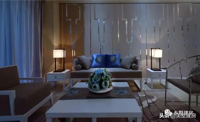 獨(dú)特別墅設(shè)計(jì)圖，家里有一個(gè)屋頂花園，簡(jiǎn)直太羨慕啦！