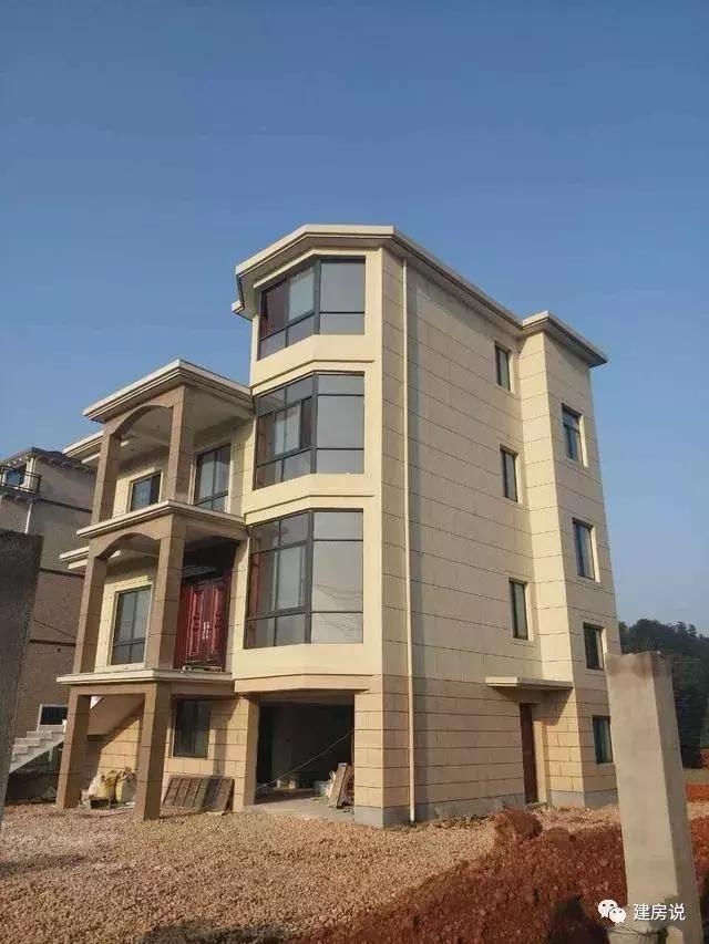 三層半農(nóng)別自建房，主體建造共花50萬，您喜歡嗎？