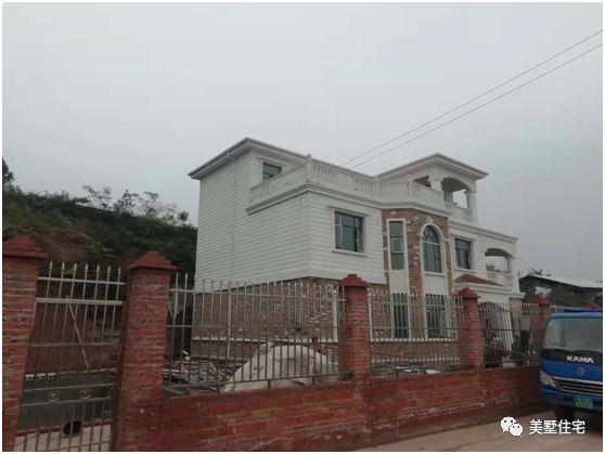 四川陳先生三層輕鋼別墅設(shè)計(jì)圖，新房蓋好來(lái)曬曬，農(nóng)村生活美滋滋。