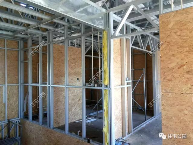 農(nóng)村輕鋼住宅造價(jià)多少？這棟240平的房子只花了33萬，房主任先生很滿意