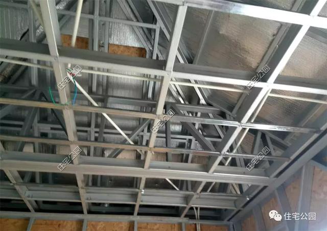 農(nóng)村輕鋼住宅造價(jià)多少？這棟240平的房子只花了33萬，房主任先生很滿意