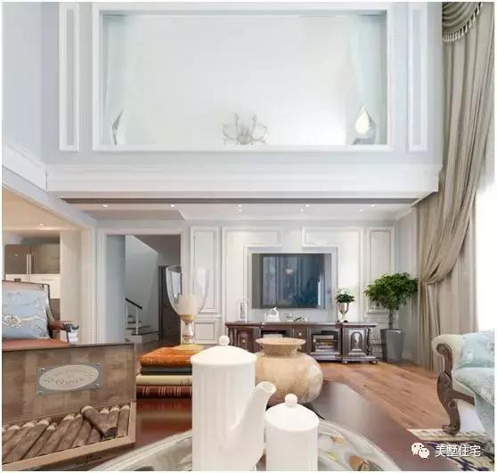 這款別墅設(shè)計(jì)圖顏值高上檔次，車庫(kù)+獨(dú)立餐廚，建一棟衣錦還鄉(xiāng)