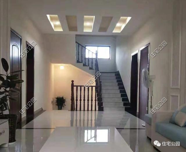 江西農(nóng)村小伙自建歐式別墅，30萬建房40萬裝修我打100分，不怕驕傲