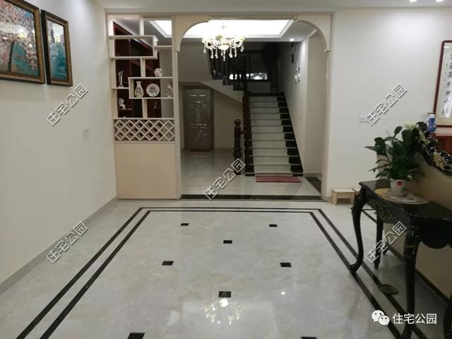 江西農(nóng)村小伙自建歐式別墅，30萬建房40萬裝修我打100分，不怕驕傲